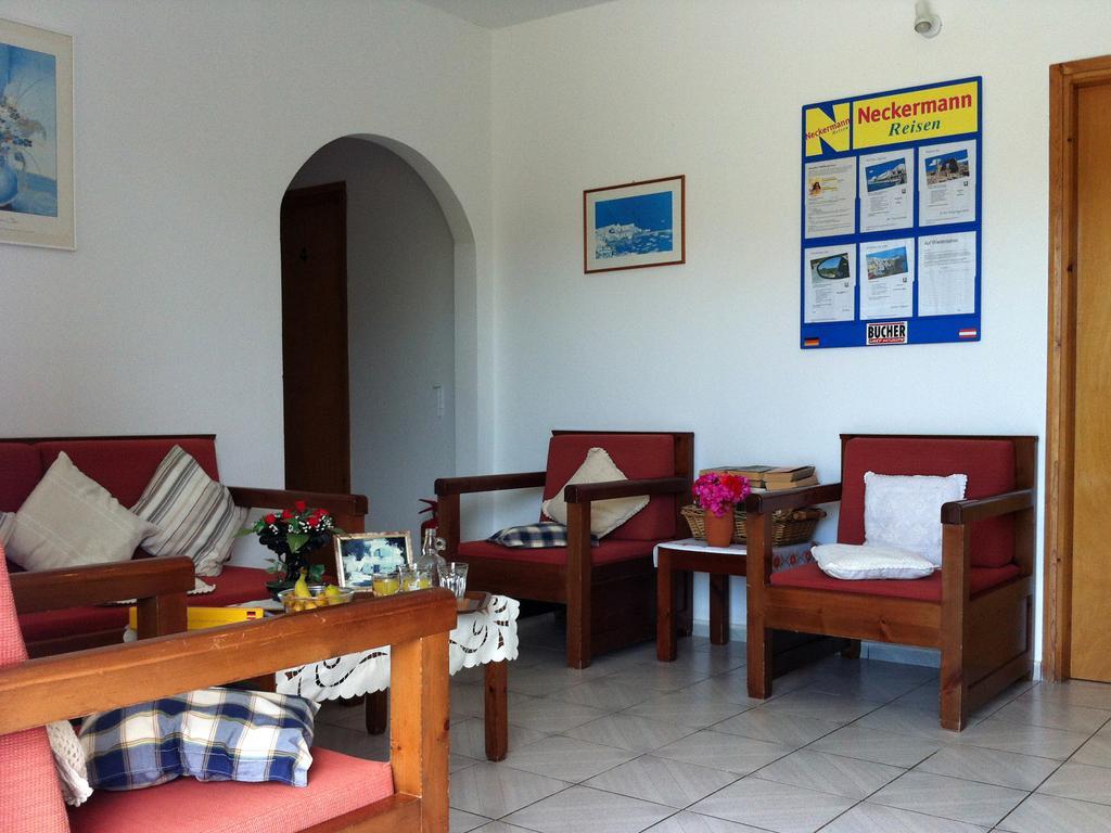 Emilia Apartments Plakiász Kültér fotó