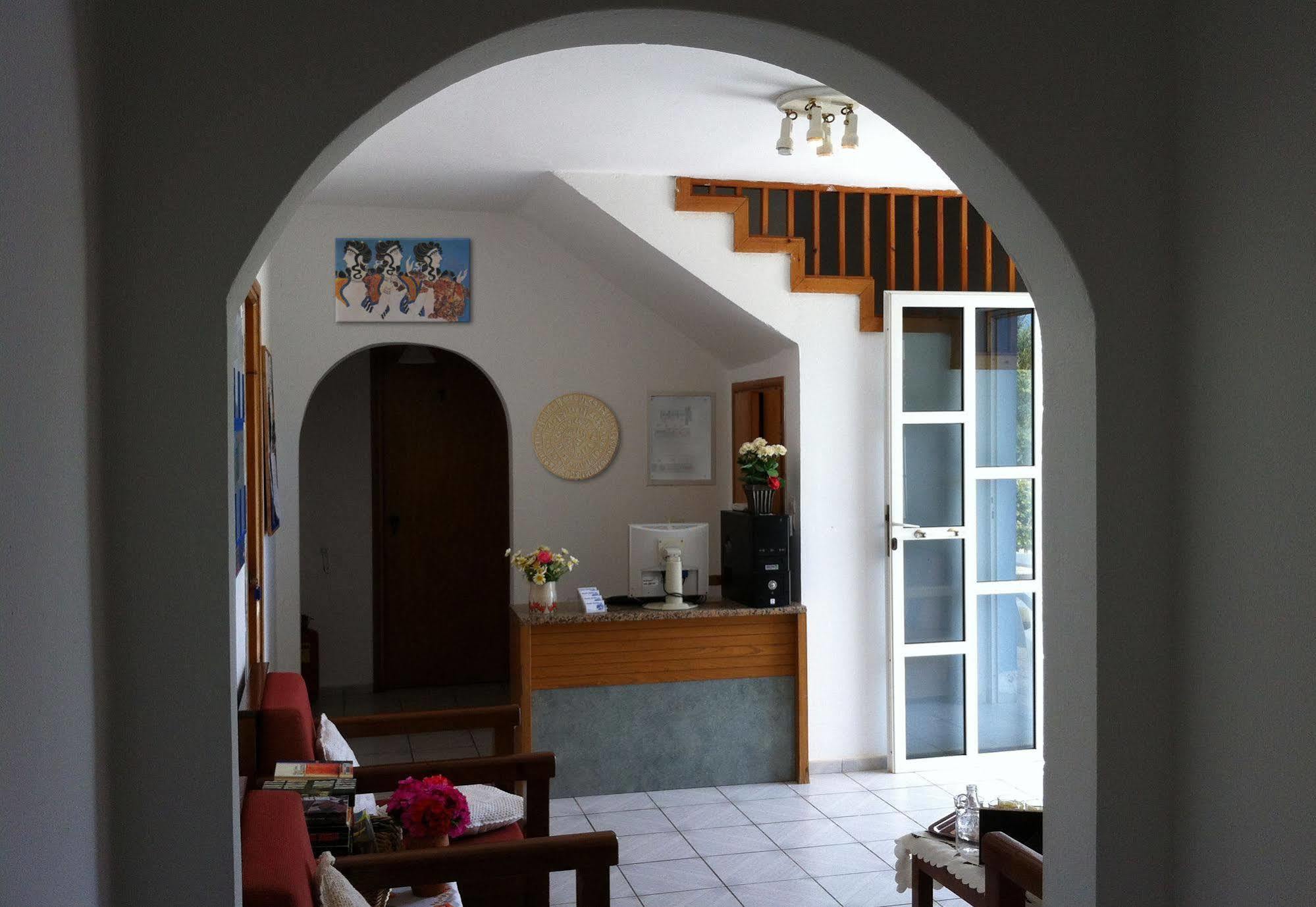 Emilia Apartments Plakiász Kültér fotó