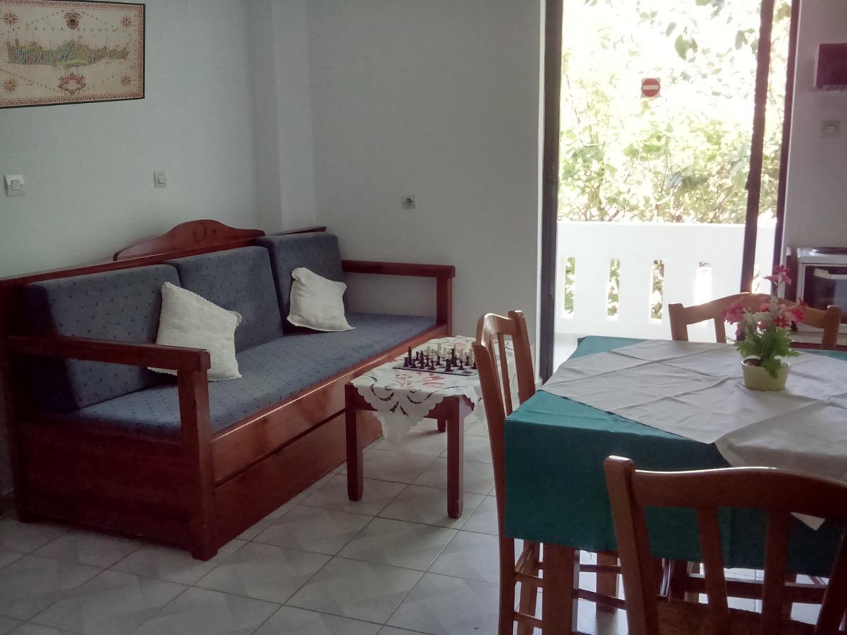 Emilia Apartments Plakiász Kültér fotó